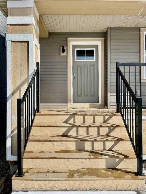 Edith Green Duplex YYC 외부 사진